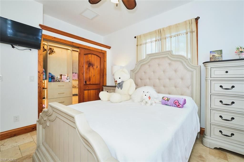 Image 25 of property listing at 5306 SW 27th PL, Cape Coral, FL 33914