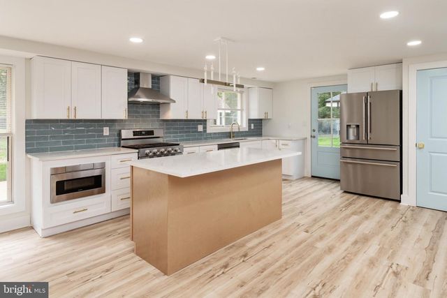 17705 QUEEN ANNE RD, Upper Marlboro, MD 20774
