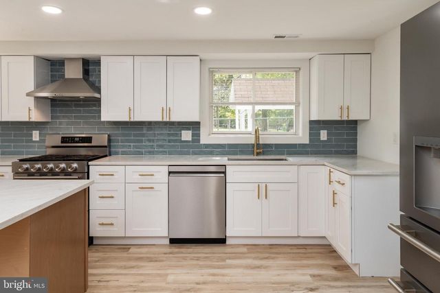 17705 QUEEN ANNE RD, Upper Marlboro, MD 20774