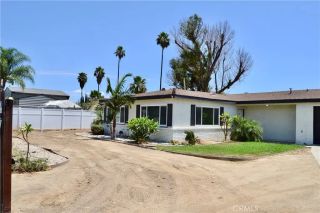 894 N Orange, Riverside, CA 92501