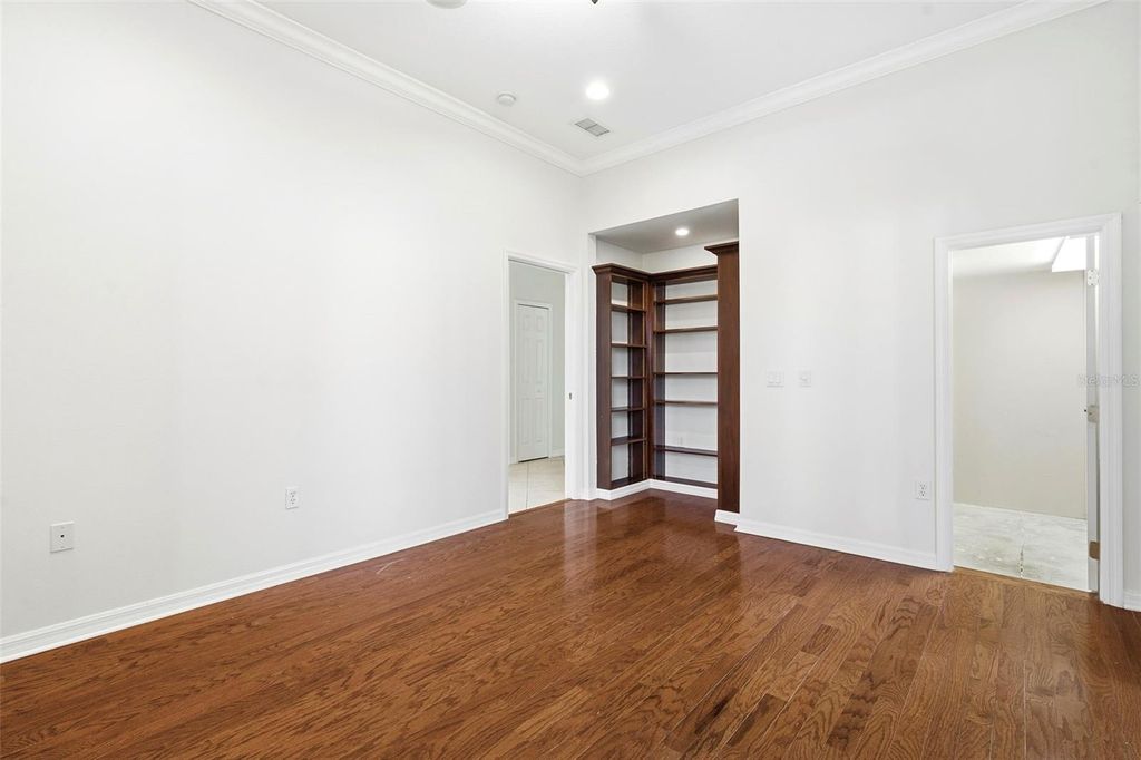Image 13 of property listing at 13860 SIENA LOOP, Bradenton, FL 34202