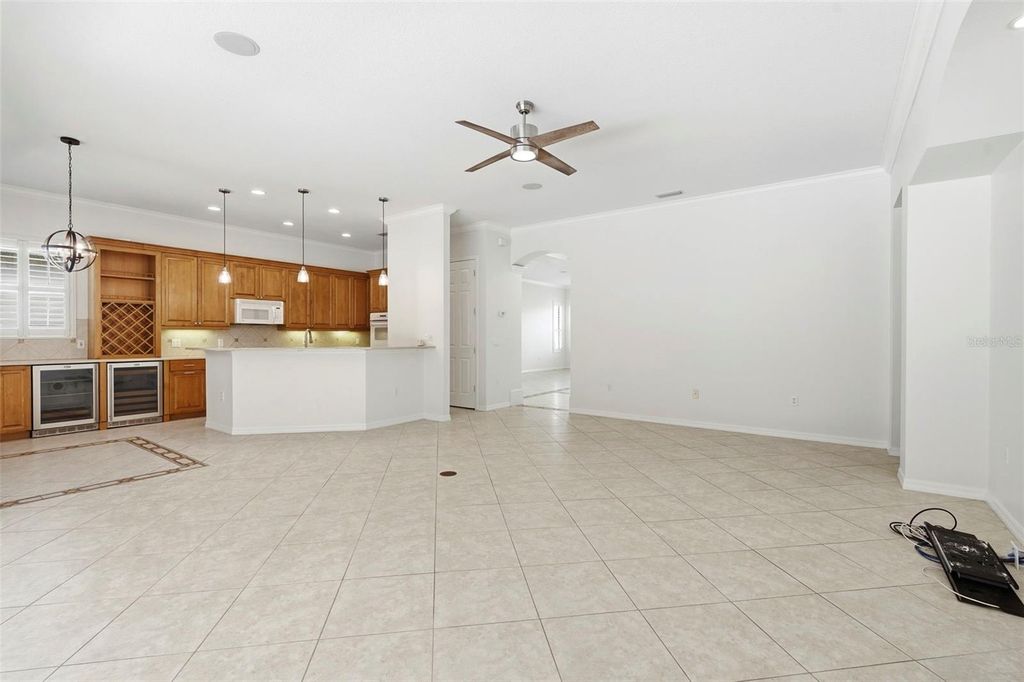 Image 18 of property listing at 13860 SIENA LOOP, Bradenton, FL 34202
