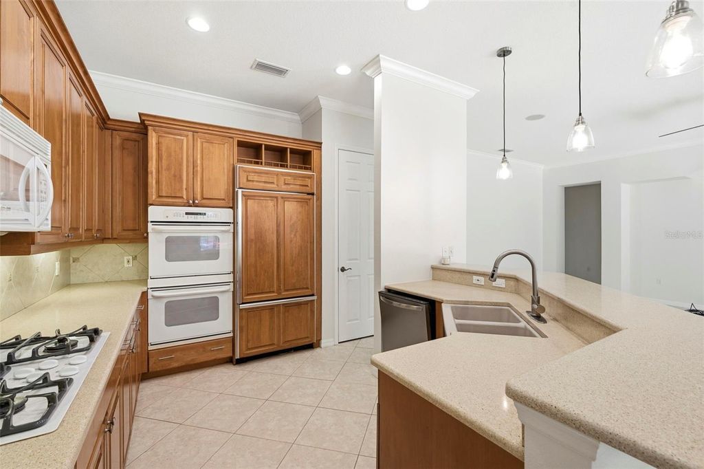 Image 30 of property listing at 13860 SIENA LOOP, Bradenton, FL 34202