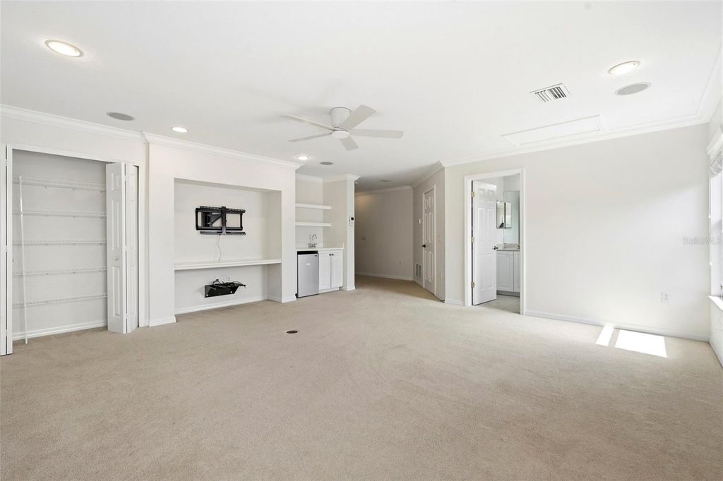 Image 46 of property listing at 13860 SIENA LOOP, Bradenton, FL 34202