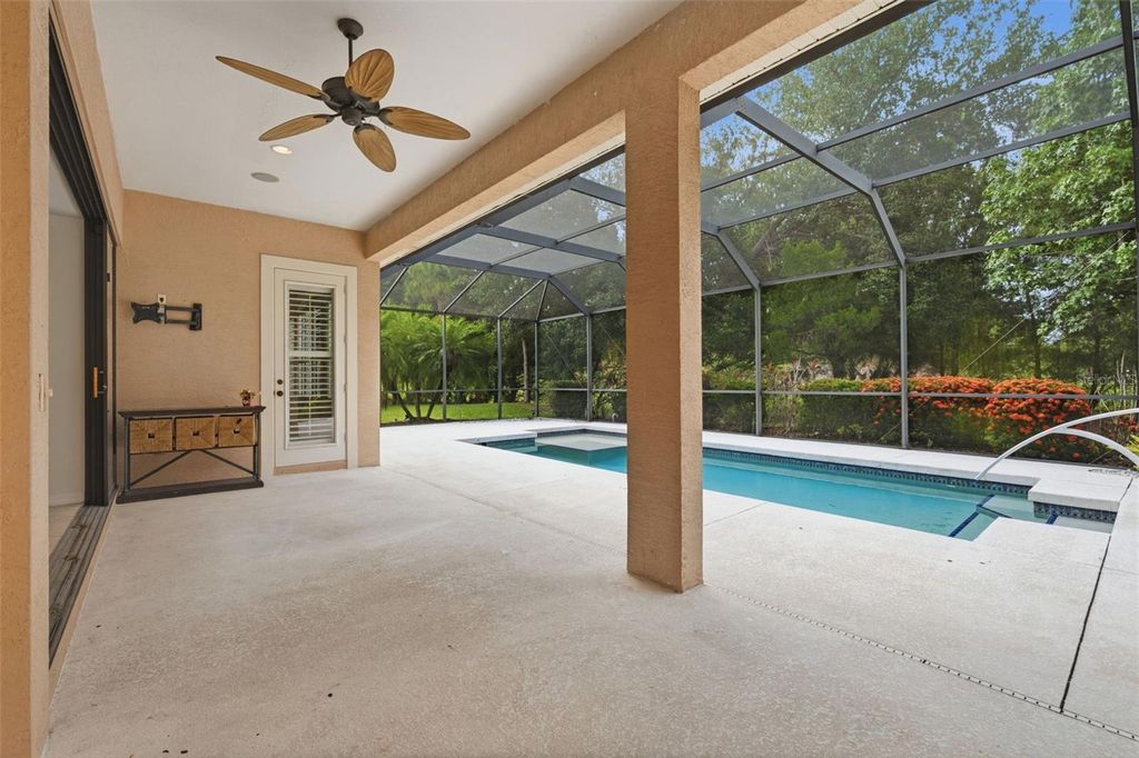 Image 60 of property listing at 13860 SIENA LOOP, Bradenton, FL 34202