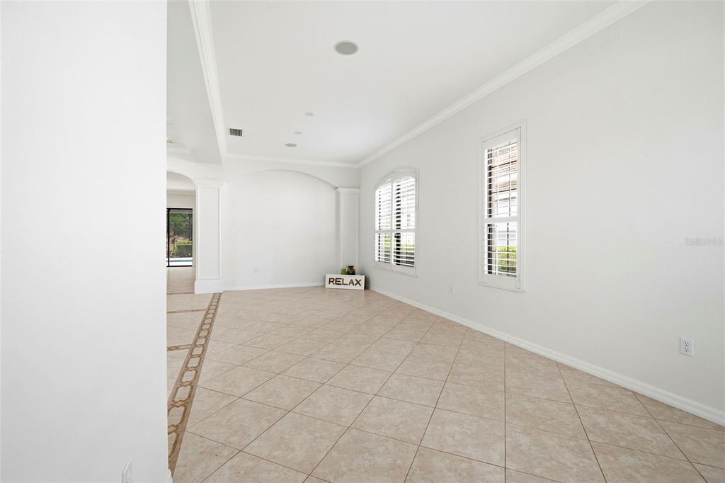 Image 8 of property listing at 13860 SIENA LOOP, Bradenton, FL 34202