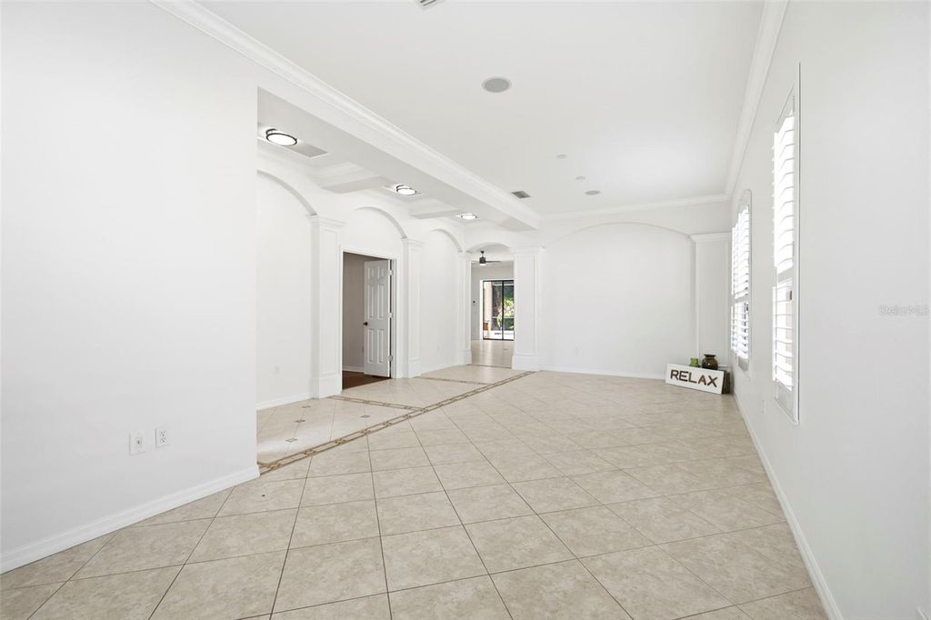 Image 9 of property listing at 13860 SIENA LOOP, Bradenton, FL 34202