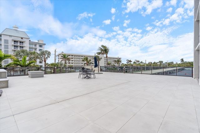 3115 S Ocean Boulevard 302, Highland Beach, FL 33487