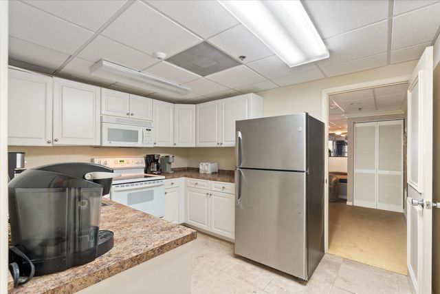 3115 S Ocean Boulevard 302, Highland Beach, FL 33487