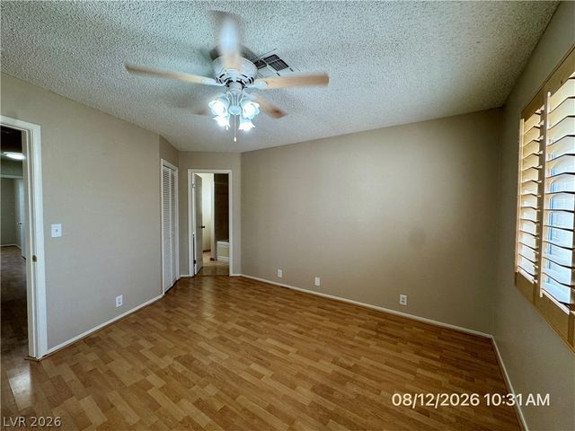 8621 Lyla Rae Circle, Las Vegas, NV 89117