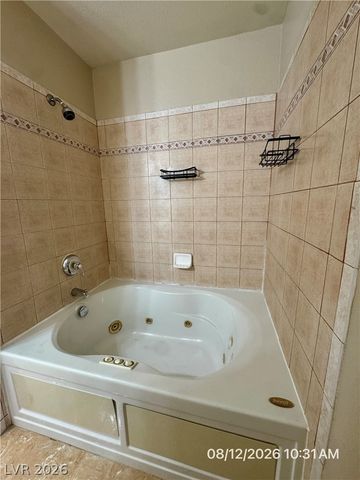 8621 Lyla Rae Circle, Las Vegas, NV 89117