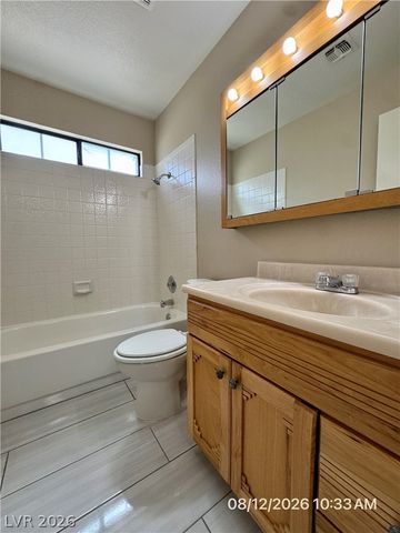 8621 Lyla Rae Circle, Las Vegas, NV 89117