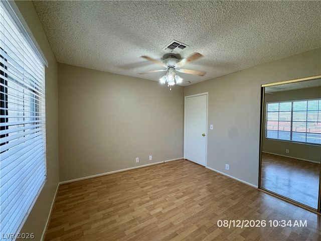 8621 Lyla Rae Circle, Las Vegas, NV 89117