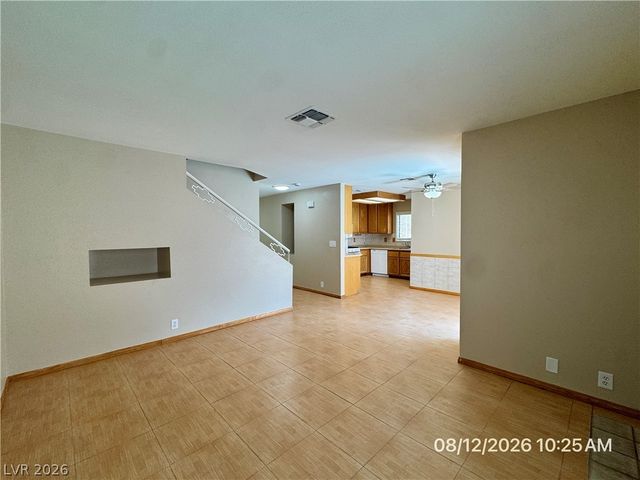 8621 Lyla Rae Circle, Las Vegas, NV 89117