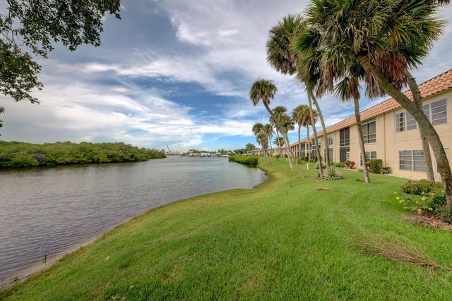 2600 S Kanner Highway, Stuart, FL 34994