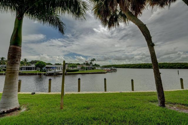 2600 S Kanner Highway, Stuart, FL 34994