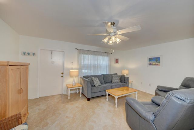 2600 S Kanner Highway, Stuart, FL 34994