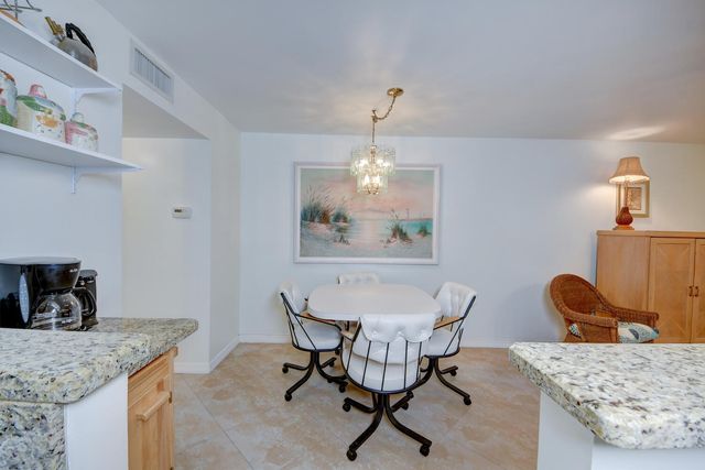 2600 S Kanner Highway, Stuart, FL 34994