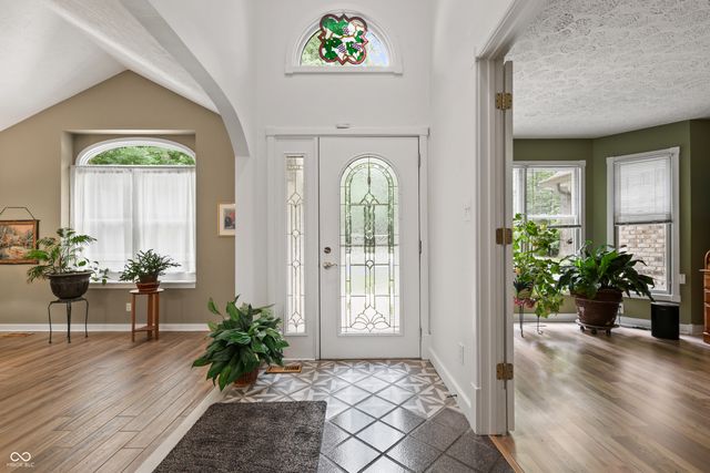 14442 Cherry Tree, Carmel, IN 46033