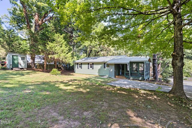 107 N Hillsborough Avenue, Hillsborough, NC 27278
