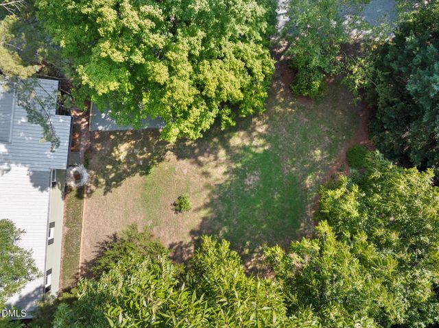 107 N Hillsborough Avenue, Hillsborough, NC 27278