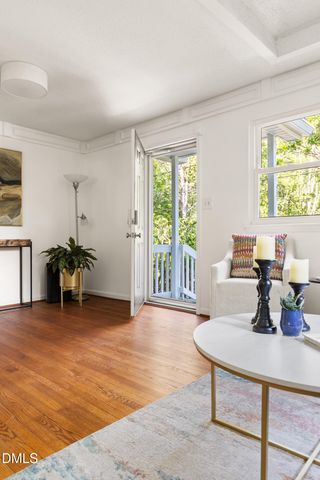 107 N Hillsborough Avenue, Hillsborough, NC 27278