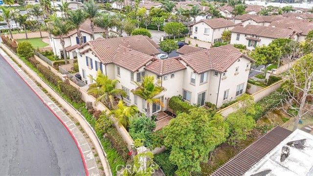19266 Scripts Court, Huntington Beach, CA 92648
