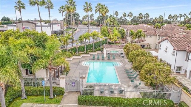 19266 Scripts Court, Huntington Beach, CA 92648