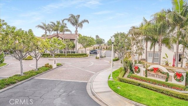 19266 Scripts Court, Huntington Beach, CA 92648