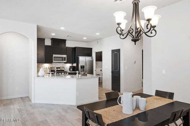 717 Paseo Modesto Drive, El Paso, TX 79928