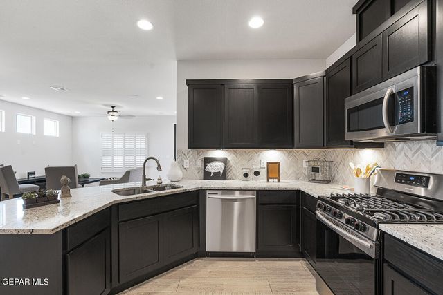 717 Paseo Modesto Drive, El Paso, TX 79928