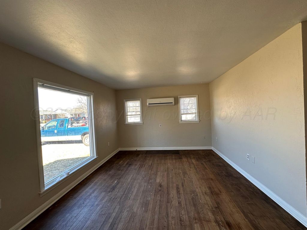 4205 S LIPSCOMB Street, Amarillo, TX 79110