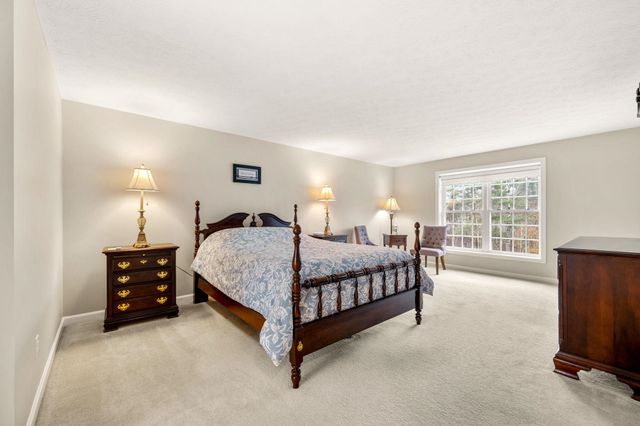 3 High Gate Drive, Bedford, NH 03110