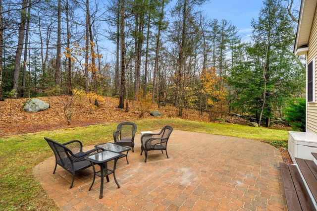 3 High Gate Drive, Bedford, NH 03110