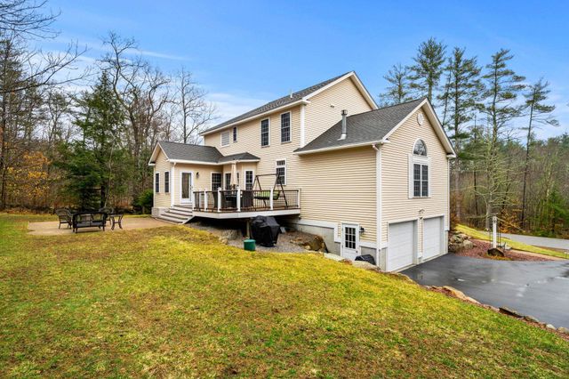 3 High Gate Drive, Bedford, NH 03110