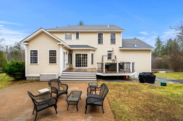 3 High Gate Drive, Bedford, NH 03110