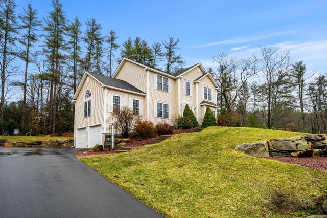 3 High Gate Drive, Bedford, NH 03110