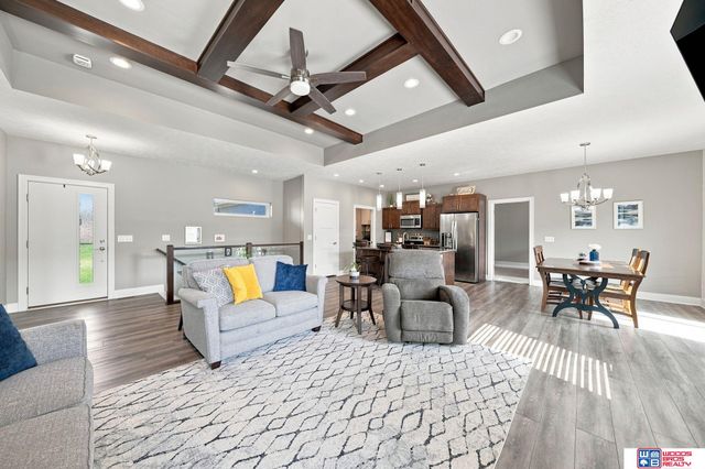 602 Waterside Way, Lincoln, NE 68527