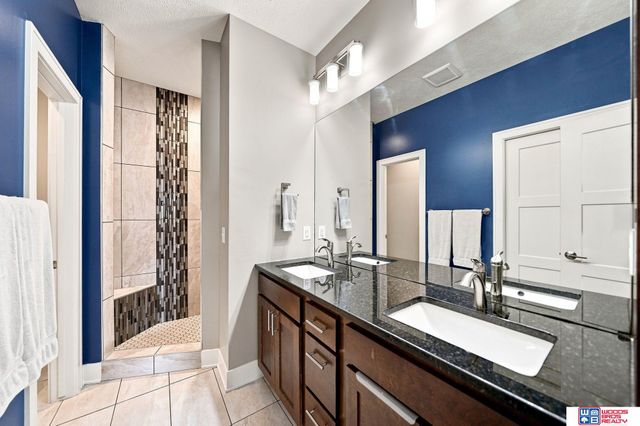 602 Waterside Way, Lincoln, NE 68527