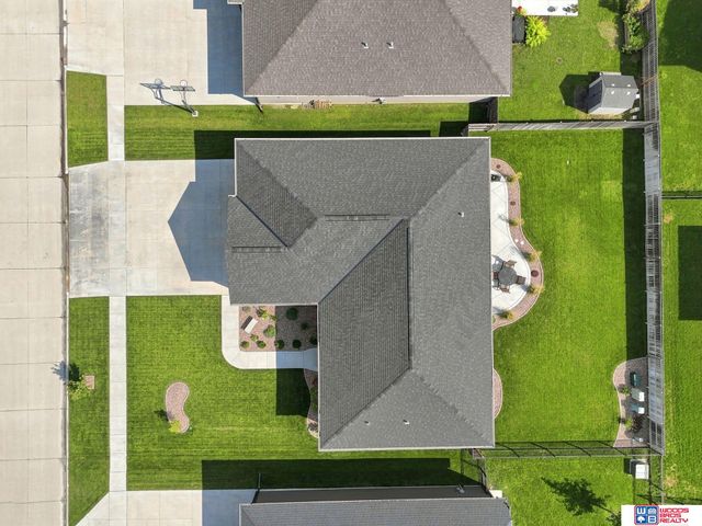 602 Waterside Way, Lincoln, NE 68527