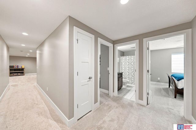 602 Waterside Way, Lincoln, NE 68527