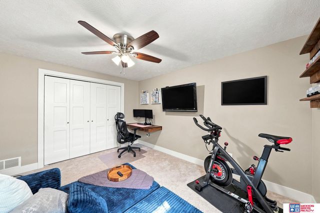 602 Waterside Way, Lincoln, NE 68527