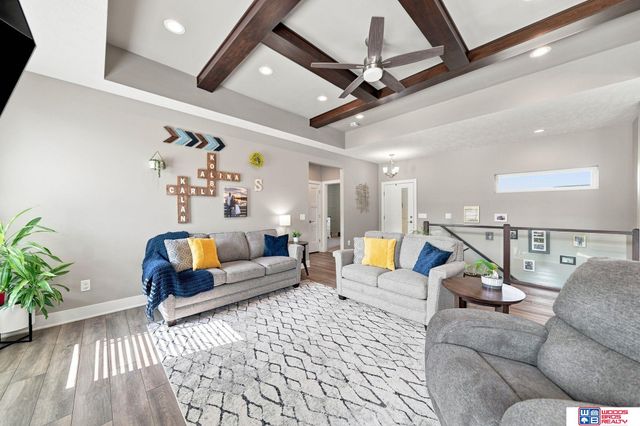 602 Waterside Way, Lincoln, NE 68527