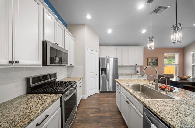 1702 Spanish Wells, San Antonio, TX 78245