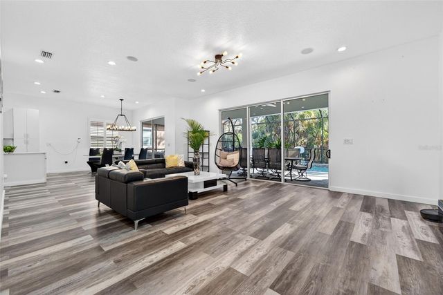 8111 SANTA ROSA COURT, Sarasota, FL 34243