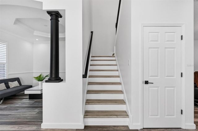 8111 SANTA ROSA COURT, Sarasota, FL 34243