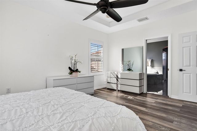 8111 SANTA ROSA COURT, Sarasota, FL 34243