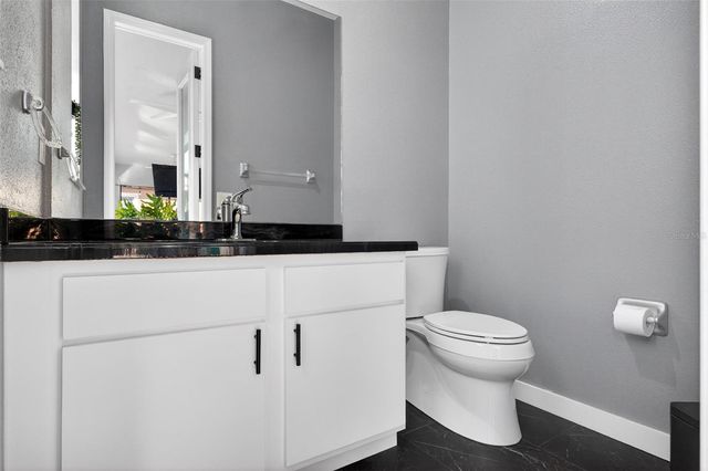 8111 SANTA ROSA COURT, Sarasota, FL 34243