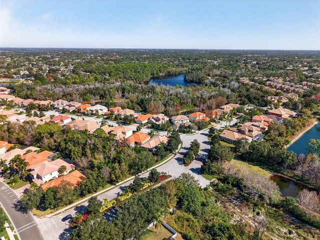 8111 SANTA ROSA COURT, Sarasota, FL 34243