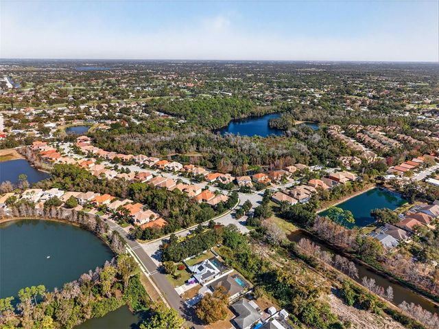 8111 SANTA ROSA COURT, Sarasota, FL 34243